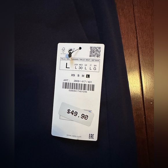 ✨BNWT✨ Zara Pearl button detail navy pants size L - Picture 4 of 7